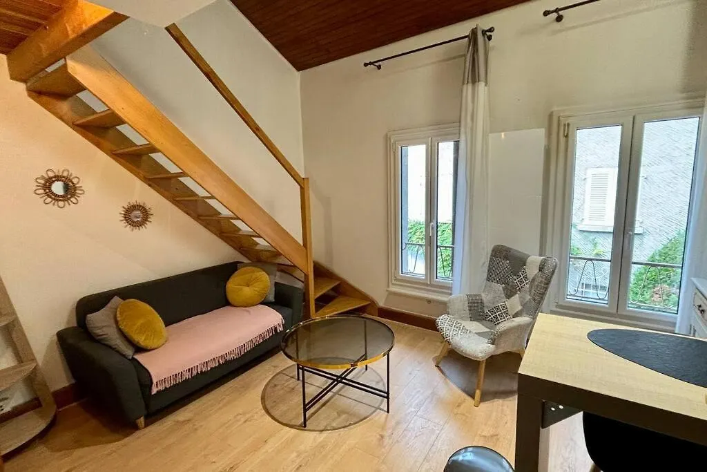 Charmant T2 En Duplex Avec Vue Sur Le Lac Leman Apartment Nernier